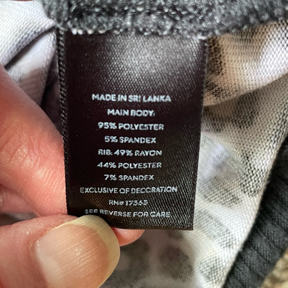 Simply Vera | Vera Wang Leopard Print Lightweight Sweater L - Picture 10 of 10